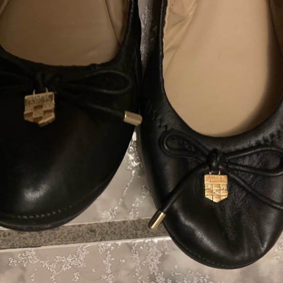 Vince Camuto flats Black 8 1/2 NWT - Picture 2 of 4